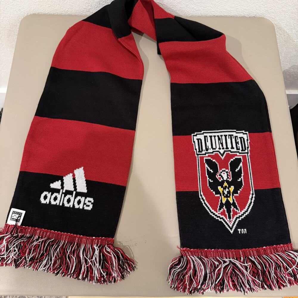 DC United Old Logo 3 Stars Scarf (MLS Barra Brava Screaming Eagles)